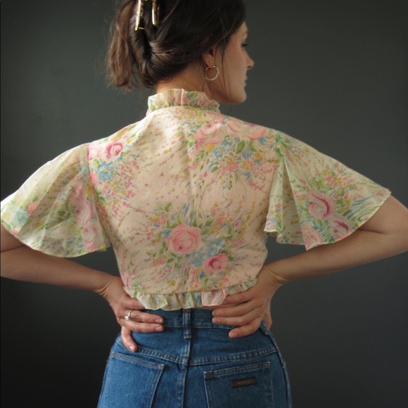 Vintage Tie Front Crop Top Bell Sleeves - Picture 2 of 4